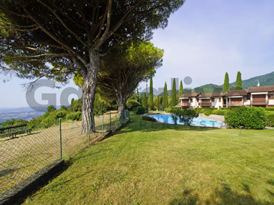 Immagine 16 di Appartamento in vendita  in Via Panoramica 90 a Gardone Riviera