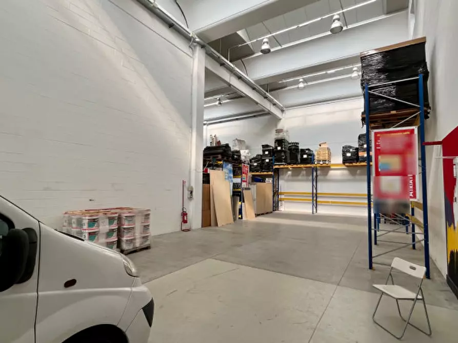 Immagine 4 di Capannone industriale in affitto  in Via breda a Cadoneghe