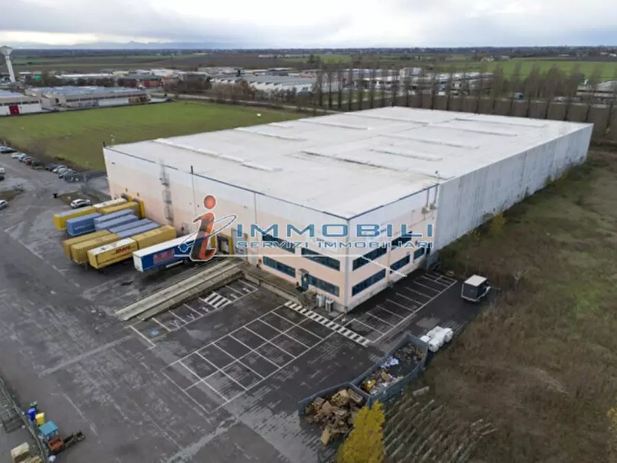 Immagine 5 di Magazzino in affitto  in VIA COSTITUZIONE a Rolo