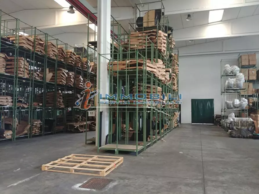 Immagine 7 di Attività commerciale in affitto  in VIA STAFFORA a Opera