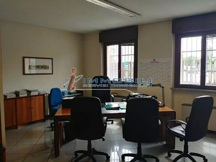 Immagine 20 di Capannone industriale in affitto  in VIA STAFFORA a Opera