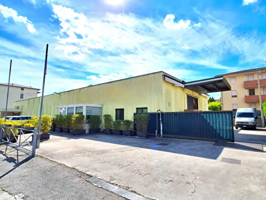 Immagine 2 di Capannone industriale in vendita  in Via Dante Alighieri a Stra