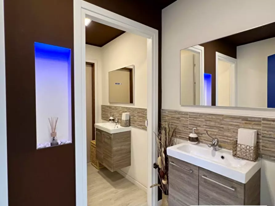 Immagine 10 di Capannone industriale in vendita  in Via Dante Alighieri a Stra