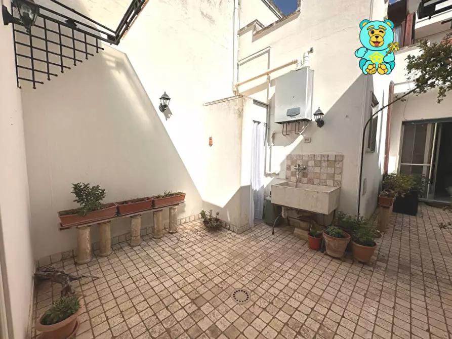 Immagine 31 di Casa indipendente in vendita  in VIA XX SETTEMBRE 8 a Campi Salentina