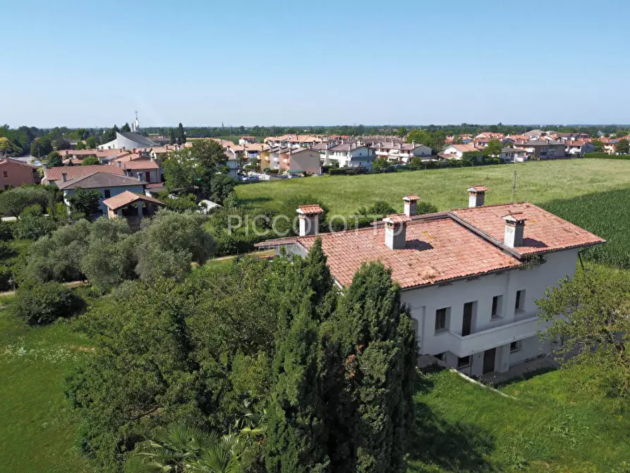 Immagine 4 di Villa in vendita  in via Ca' Falier a Asolo