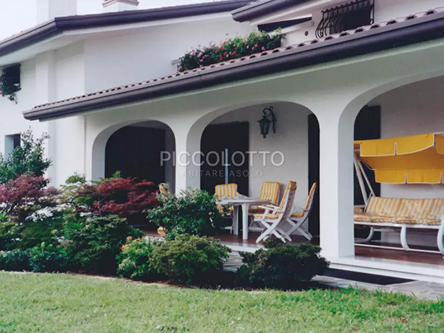 Immagine 9 di Villa in vendita  in via Ca' Falier a Asolo