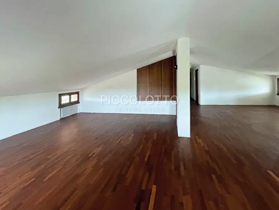 Immagine 17 di Villa in vendita  in via Ca' Falier a Asolo