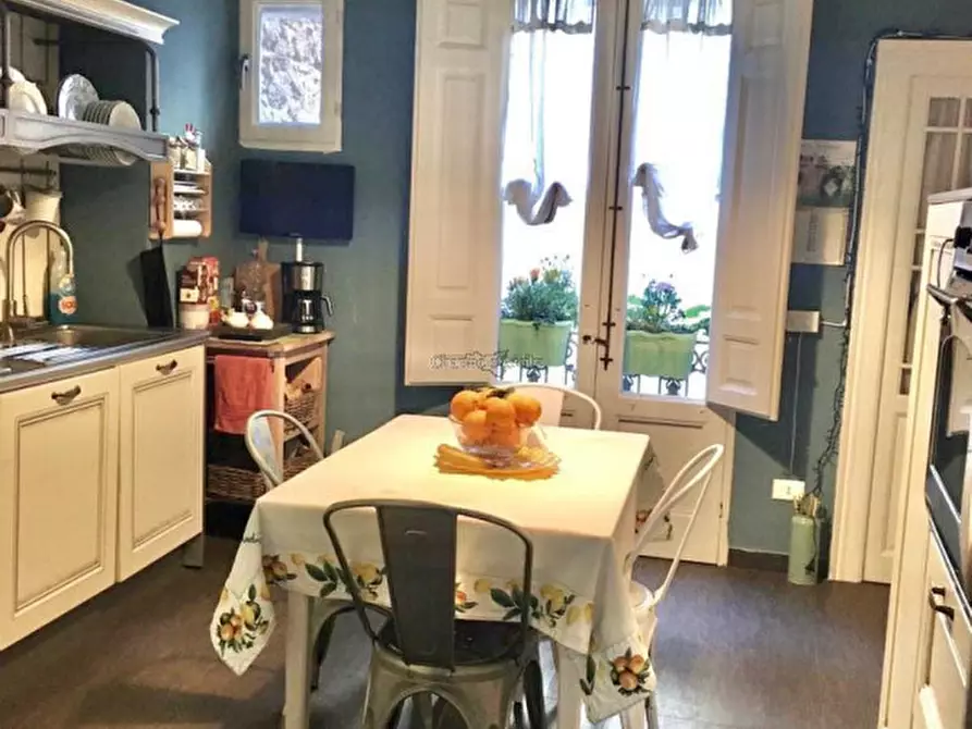 Immagine 5 di Appartamento in vendita  in Piazza del popolo 117 a Vittoria