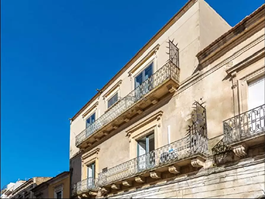 Immagine 38 di Appartamento in vendita  in Piazza del popolo 117 a Vittoria