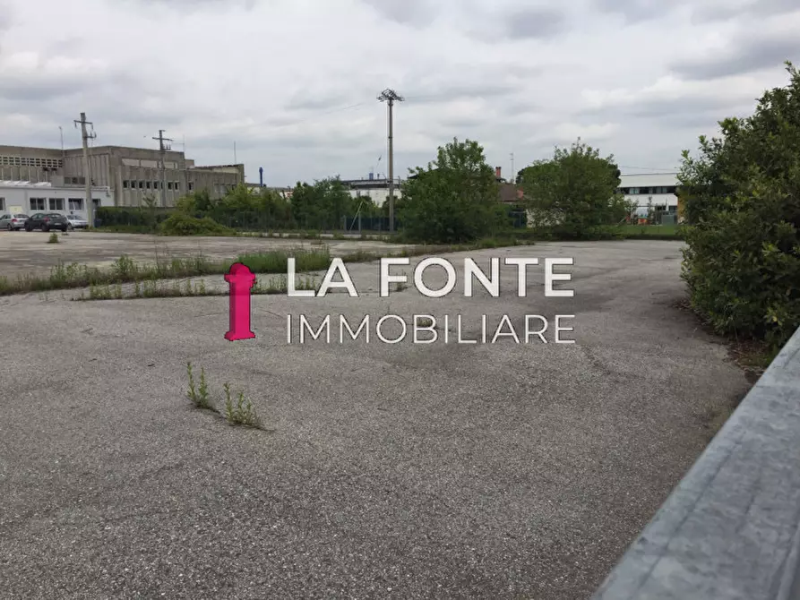 Immagine 6 di Terreno in vendita  a Campodarsego