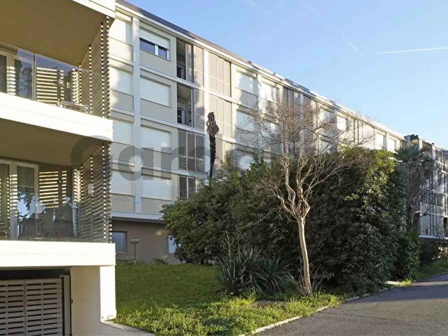 Immagine 2 di Appartamento in vendita  in Via al Vittoriale 11 a Gardone Riviera