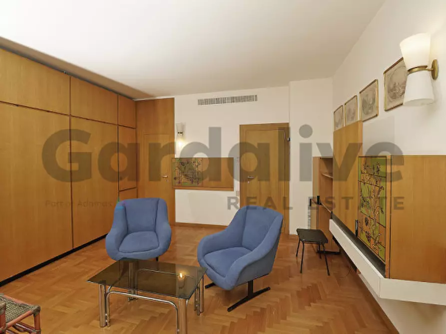 Immagine 5 di Appartamento in vendita  in Via al Vittoriale 11 a Gardone Riviera