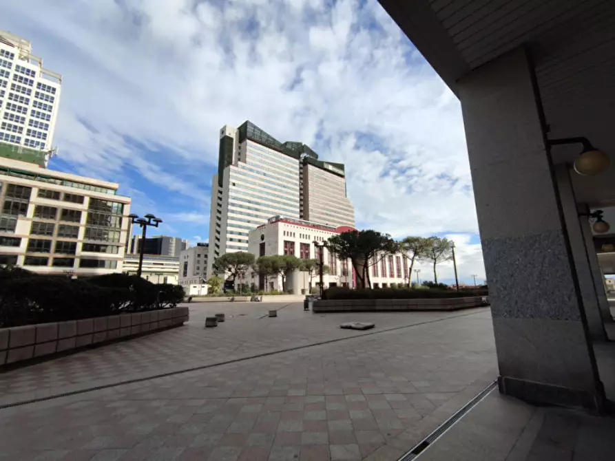 Immagine 9 di Ufficio in vendita  in Centro Direzionale a Napoli