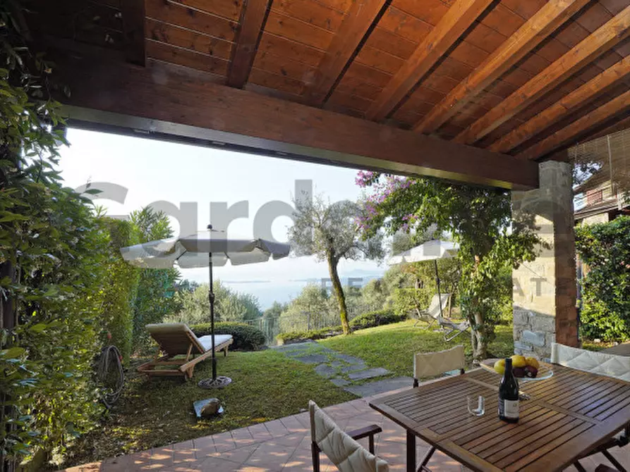 Immagine 4 di Appartamento in vendita  in Via Panoramica 43 a Gardone Riviera
