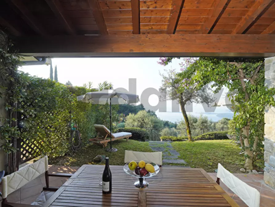 Immagine 6 di Appartamento in vendita  in Via Panoramica 43 a Gardone Riviera