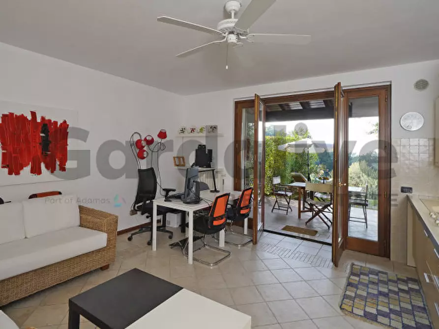 Immagine 10 di Appartamento in vendita  in Via Panoramica 43 a Gardone Riviera