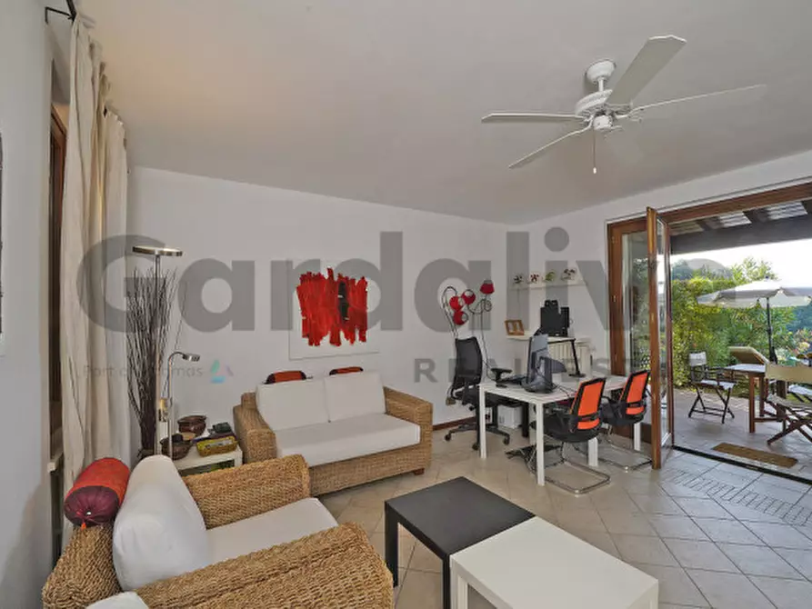 Immagine 11 di Appartamento in vendita  in Via Panoramica 43 a Gardone Riviera