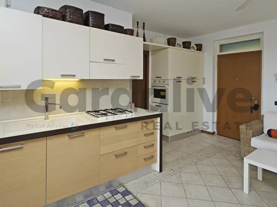 Immagine 19 di Appartamento in vendita  in Via Panoramica 43 a Gardone Riviera