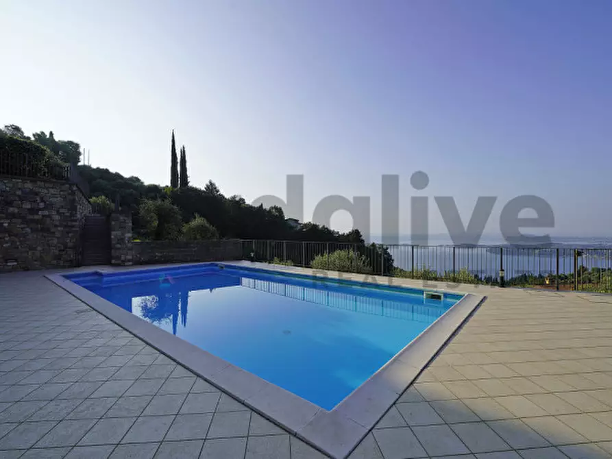Immagine 29 di Appartamento in vendita  in Via Panoramica 43 a Gardone Riviera