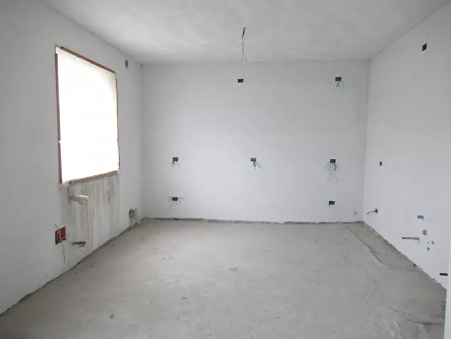 Immagine 11 di Casa bifamiliare in vendita  a Arcade