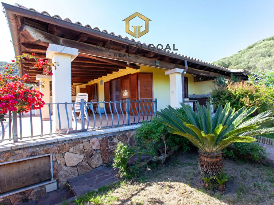 Immagine 5 di Villetta a schiera in vendita  in Via dei Giacinti a Budoni