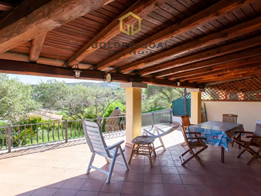 Immagine 6 di Villetta a schiera in vendita  in Via dei Giacinti a Budoni