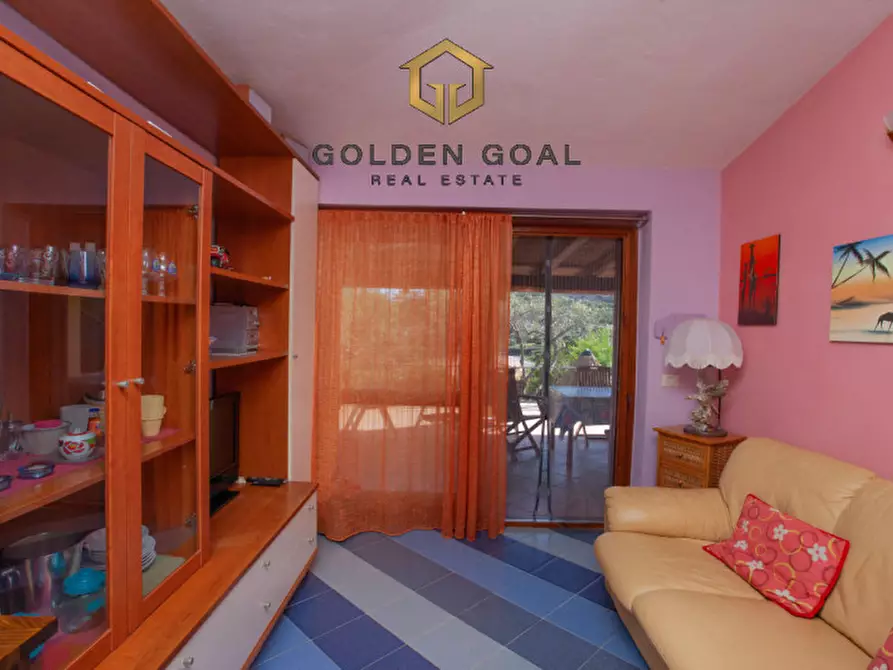 Immagine 7 di Villetta a schiera in vendita  in Via dei Giacinti a Budoni