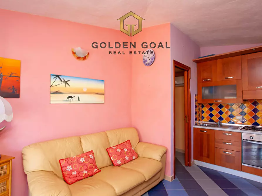 Immagine 8 di Villetta a schiera in vendita  in Via dei Giacinti a Budoni