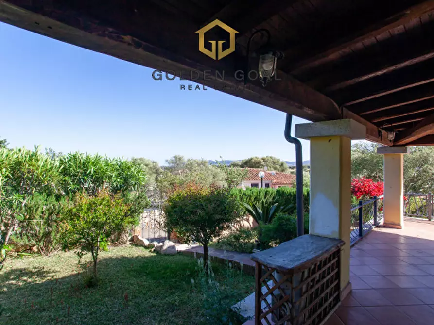 Immagine 24 di Villetta a schiera in vendita  in Via dei Giacinti a Budoni