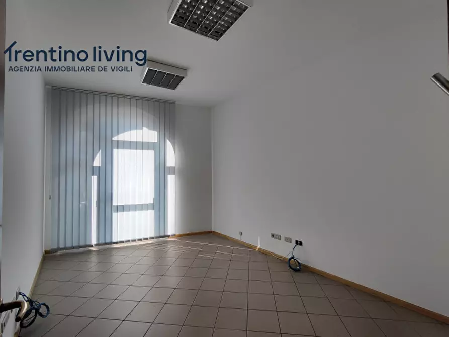 Immagine 5 di Ufficio in vendita  in via Rotaliana a Mezzolombardo