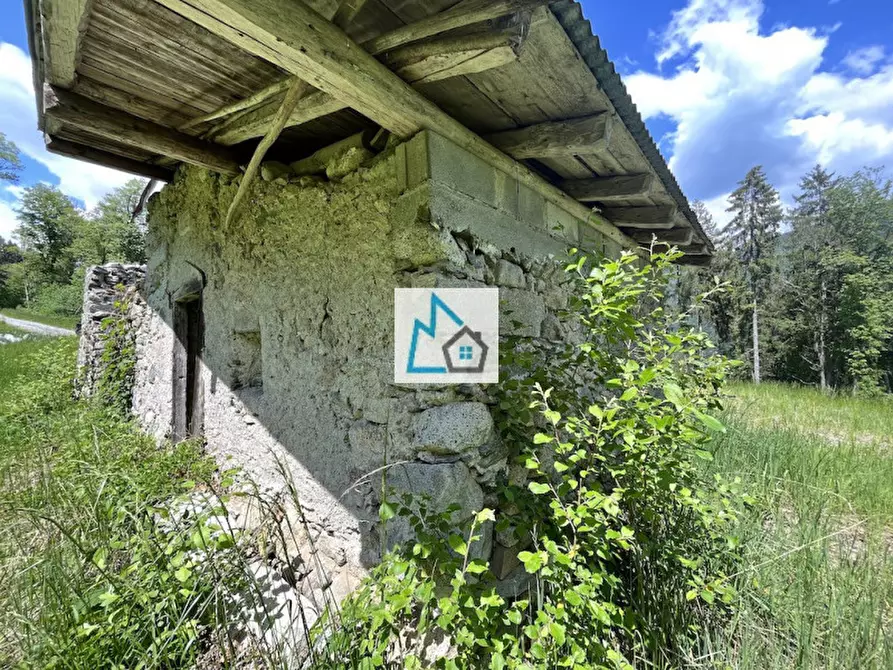 Immagine 9 di Rustico / casale in vendita  a Tione Di Trento