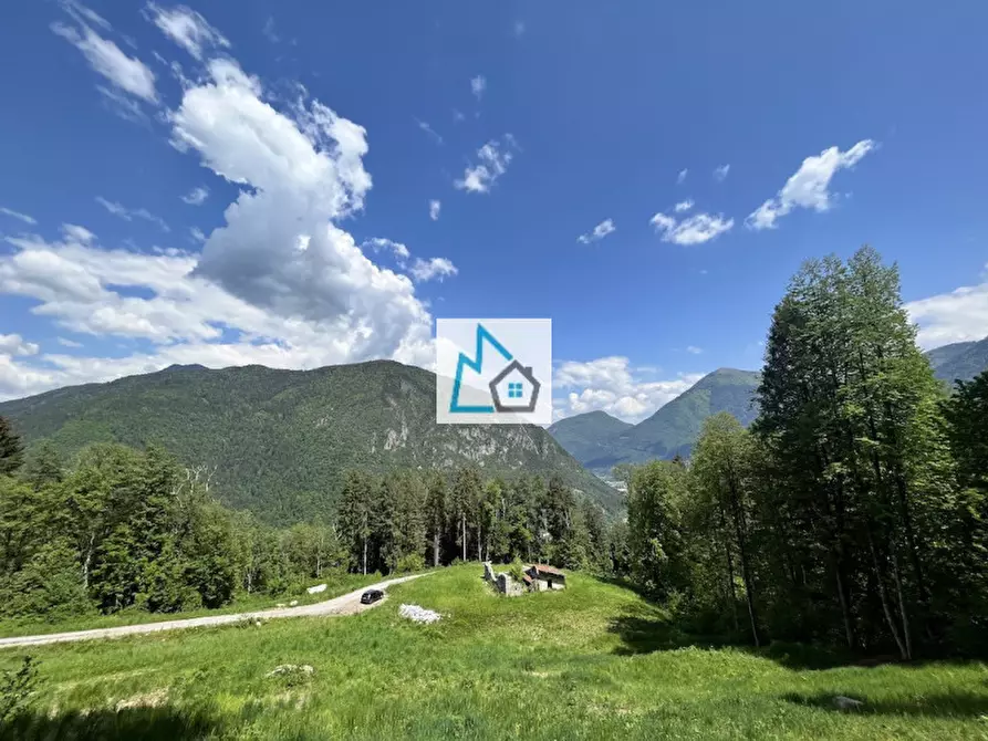 Immagine 11 di Rustico / casale in vendita  a Tione Di Trento