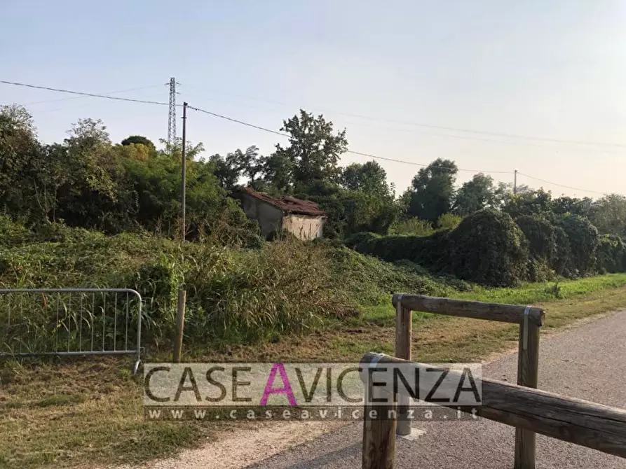 Immagine 4 di Terreno in vendita  in via roma a Grisignano Di Zocco