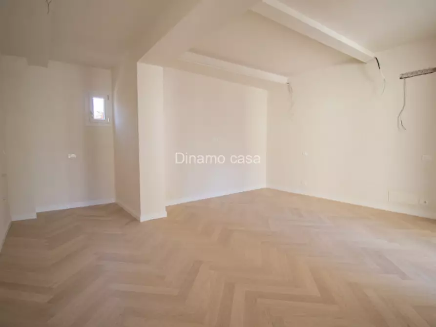 Immagine 1 di Appartamento in vendita  in Via Convenevole da Prato a Prato