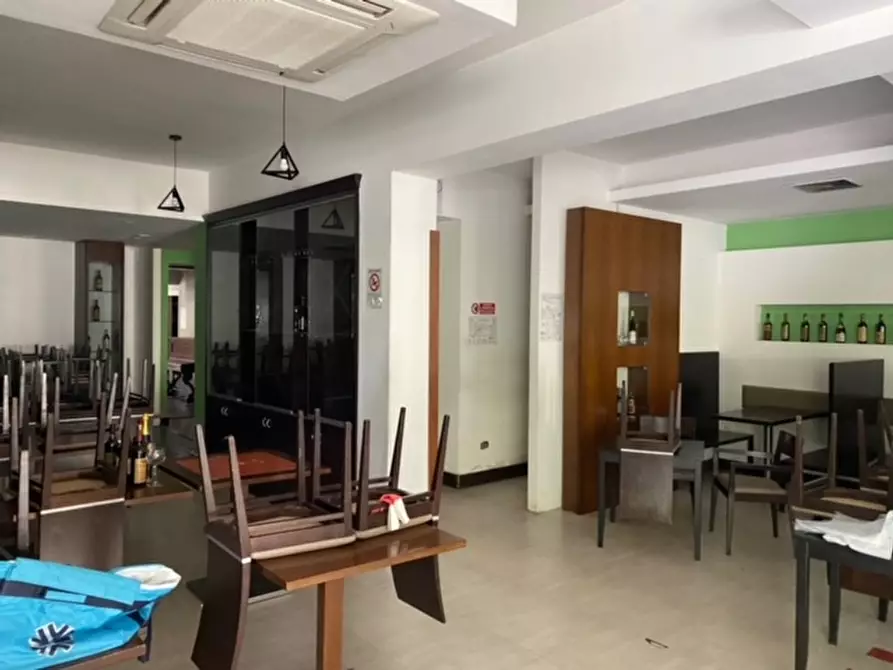 Immagine 7 di Negozio in vendita  in VIA DELLA VILLA NUOVA a Firenze