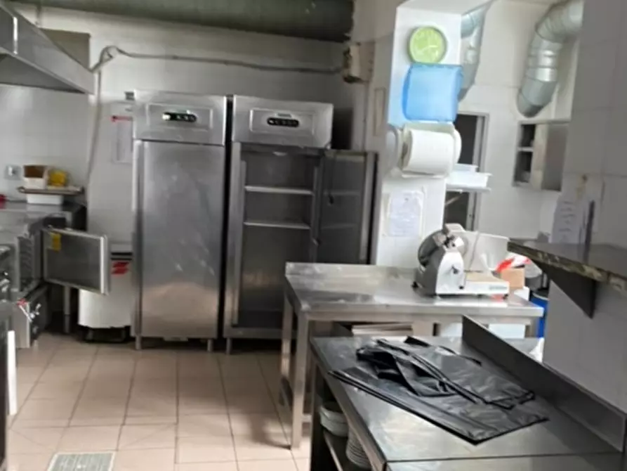 Immagine 11 di Negozio in vendita  in VIA DELLA VILLA NUOVA a Firenze