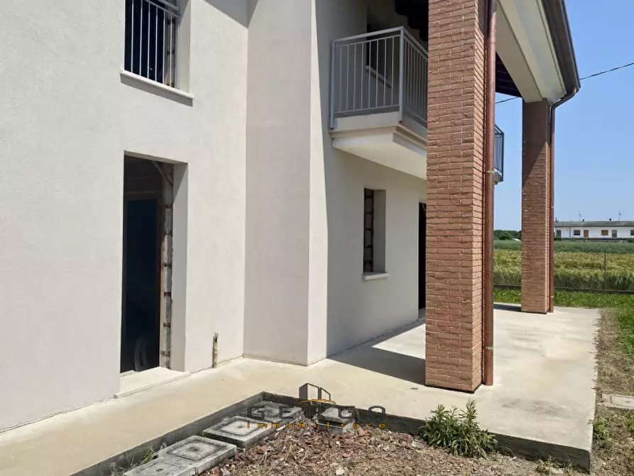 Immagine 27 di Casa bifamiliare in vendita  in Via Rustega a Camposampiero