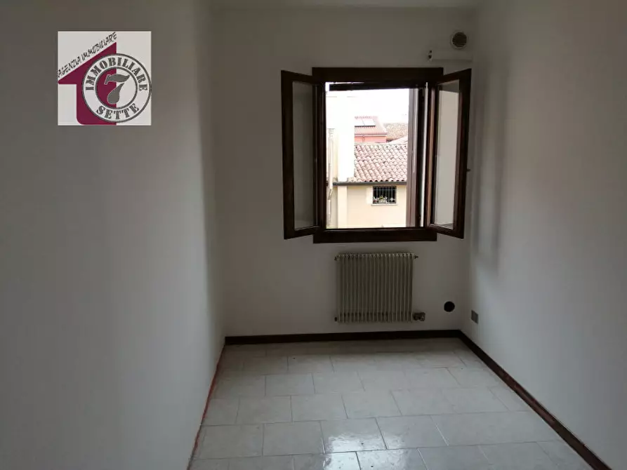 Immagine 1 di Ufficio in vendita  in via roma a Villafranca Padovana