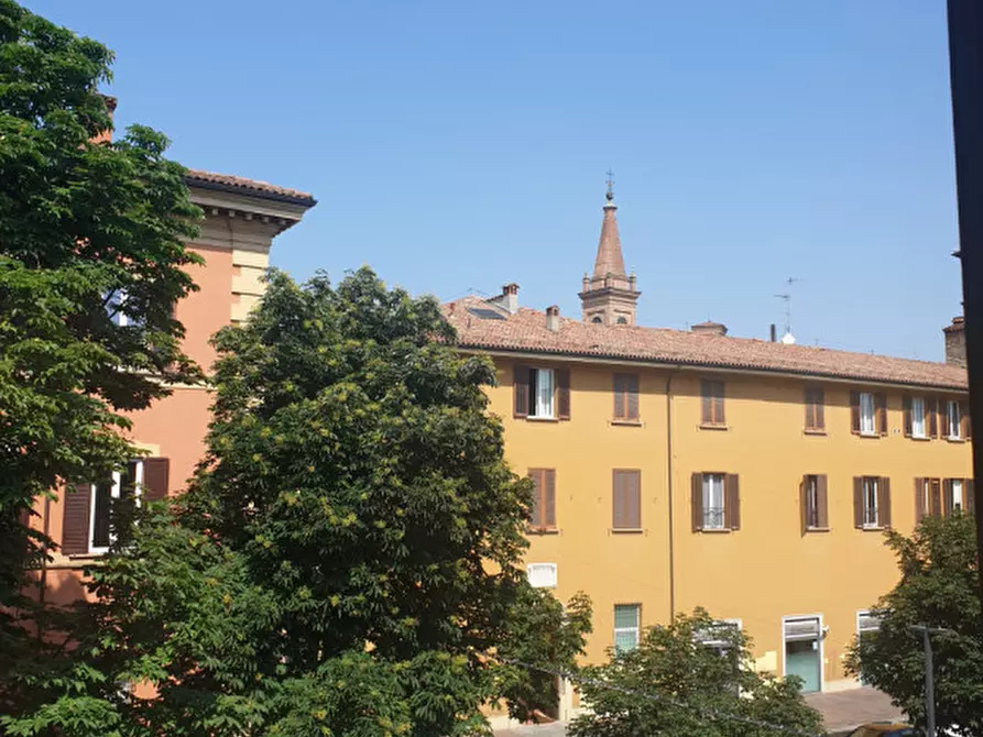 Immagine 1 di Appartamento in affitto  in Piazza Aldrovandi a Bologna