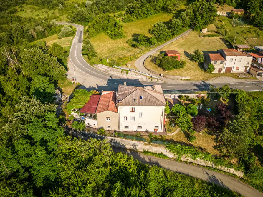 Immagine 6 di Villa in vendita  in Località Geminiani 125 a Varsi