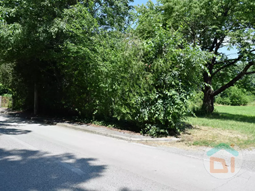 Immagine 3 di Terreno in vendita  in Via Dante Alighieri a Capriva Del Friuli