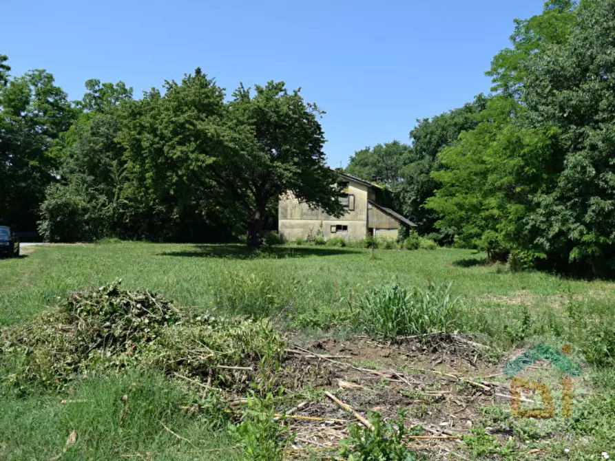 Immagine 11 di Terreno in vendita  in Via Dante Alighieri a Capriva Del Friuli