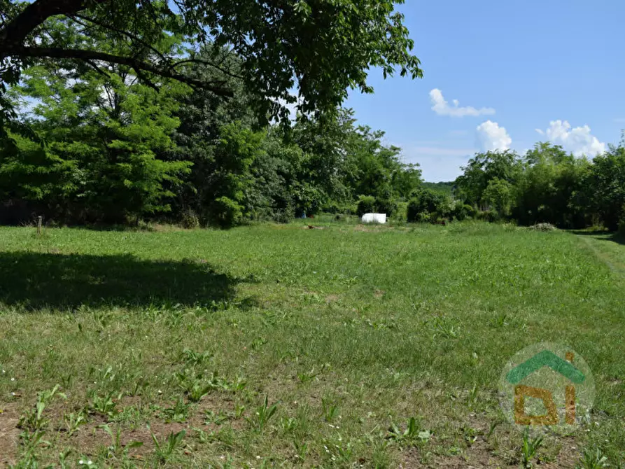 Immagine 17 di Terreno in vendita  in Via Dante Alighieri a Capriva Del Friuli