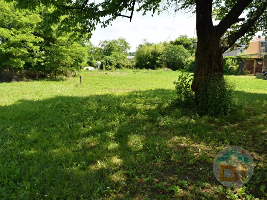 Immagine 18 di Terreno in vendita  in Via Dante Alighieri a Capriva Del Friuli