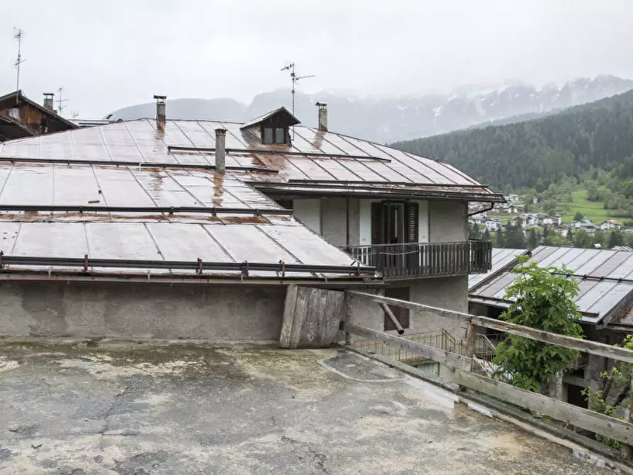 Immagine 13 di Casa indipendente in vendita  in Strada della Pompa a Commezzadura