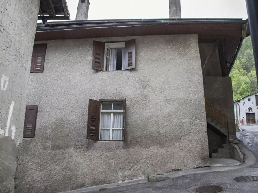 Immagine 17 di Casa indipendente in vendita  in Strada della Pompa a Commezzadura