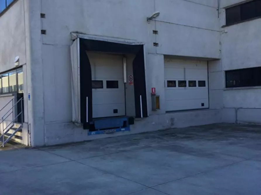 Immagine 3 di Capannone industriale in vendita  in Strada Valenza 7/q a Casale Monferrato