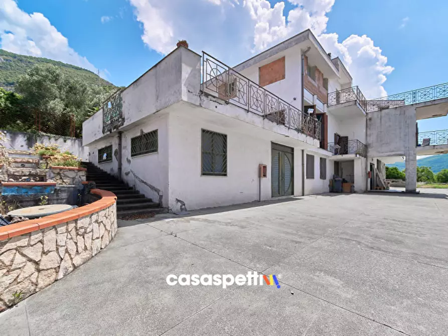 Immagine 1 di Casa bifamiliare in vendita  in Via Vallone del Monaco, Sarno (SA) a Sarno
