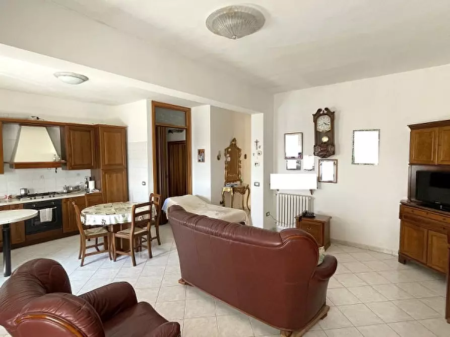 Immagine 11 di Appartamento in vendita  in Via Sottomarina a Chioggia