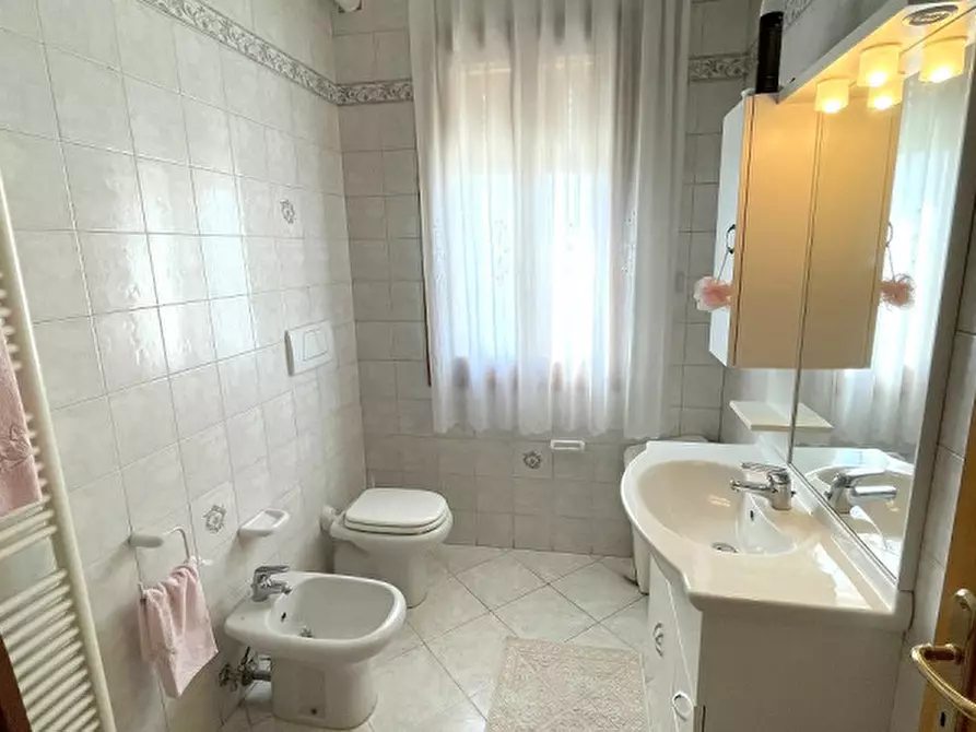 Immagine 18 di Appartamento in vendita  in Via Sottomarina a Chioggia